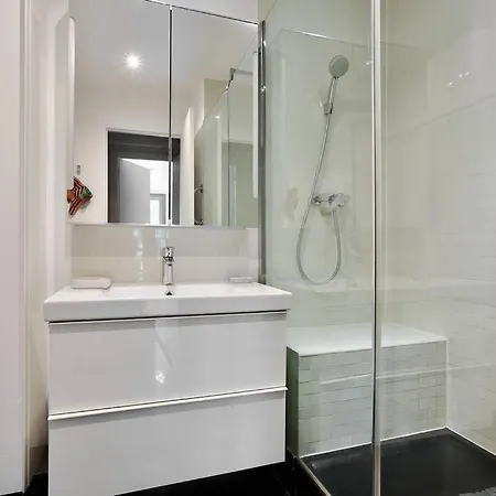 Appartamento Superb Parisian 1 Bed Flat 10min From Eiffel Tower Parigi
