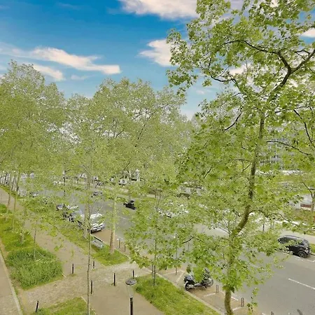 Superb Parisian 1 Bed Flat 10min From Eiffel Tower *